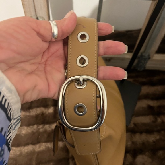 Coach Vintage Hobo - Picture 3 of 11